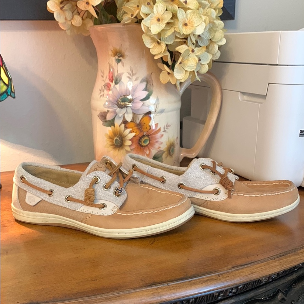 Sperry | 3 Eye Light Brown and Cream Boat 🛥️ Shoes